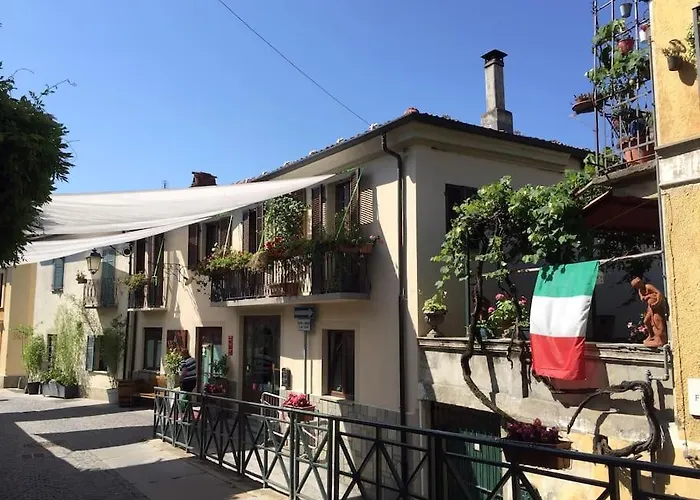 Dolce Sur La Colline De Turin *
